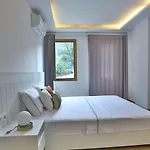 Mons Casa Boutique *