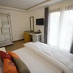 Hotel Mons Casa Boutique *
