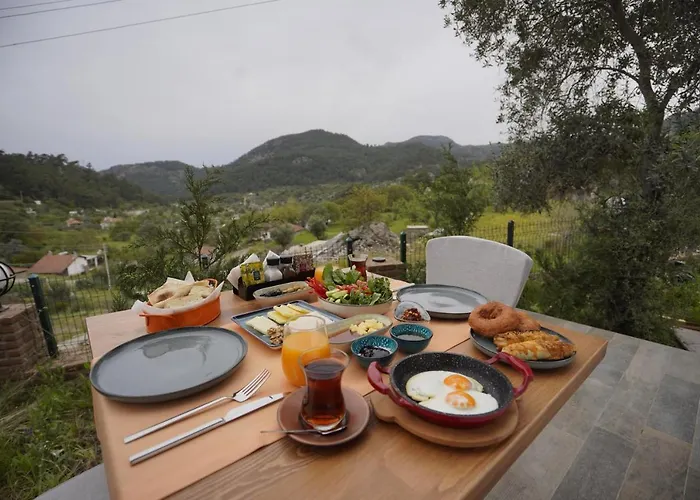 Mons Casa Boutique Hotel *