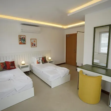 Mons Casa Boutique *