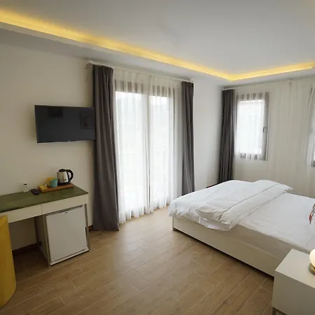 Mons Casa Boutique